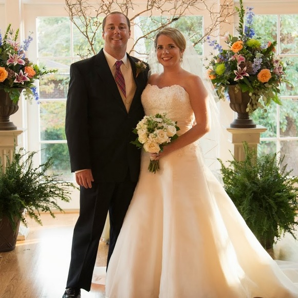 Meet your Posher, Allie - Picture 1 of 1